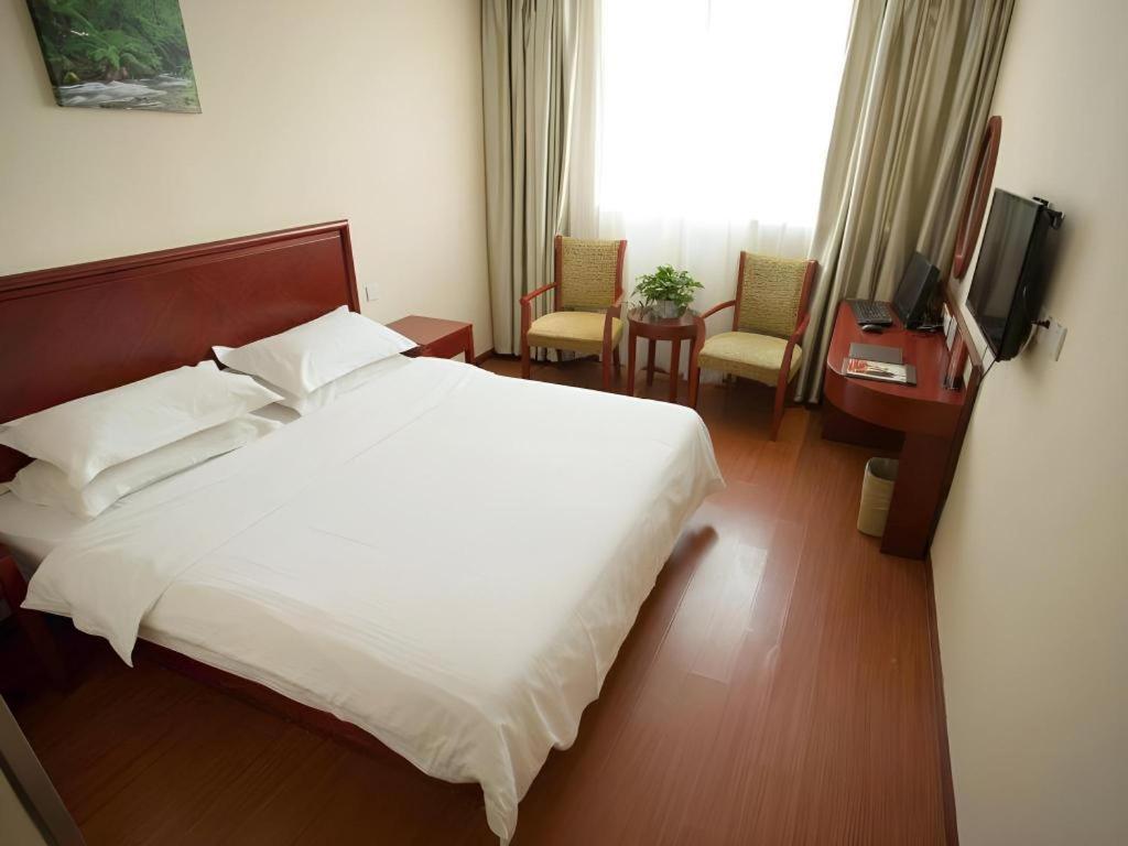 Greentree Inn Suzhou Railway Station North Square Haobainian Wedding Dress City Express Hotel Экстерьер фото