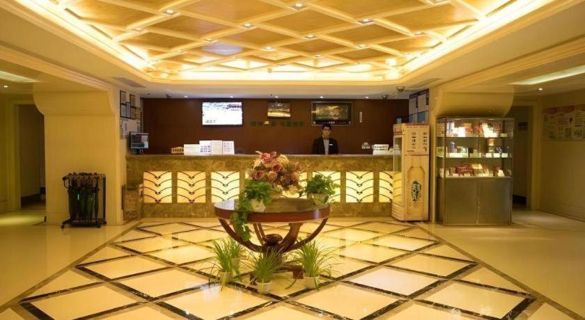 Greentree Inn Suzhou Railway Station North Square Haobainian Wedding Dress City Express Hotel Экстерьер фото